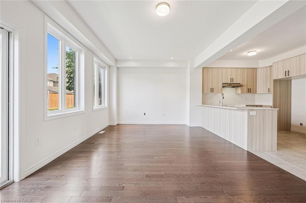 362 Robert Woolner Street