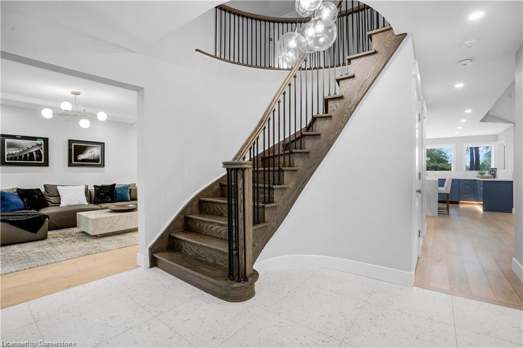 239 Corrie Crescent