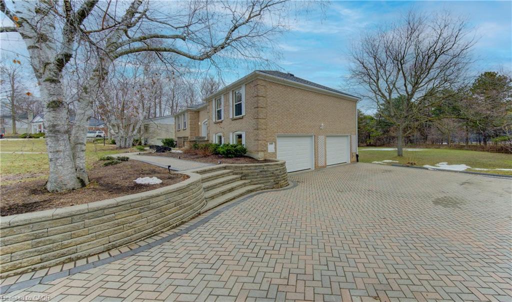 395 Warrington Drive