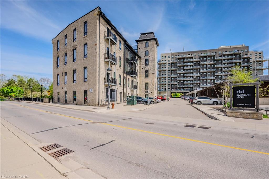 19 Guelph Avenue 202
