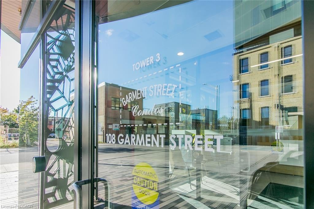 108 Garment Street 2005