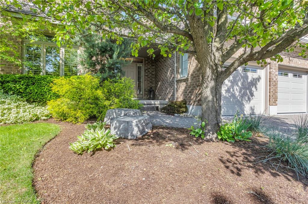211 Terrace Wood Crescent