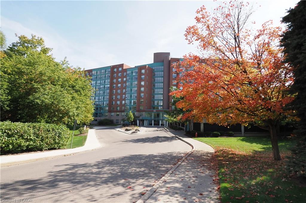 55 Blue Springs Drive PH12