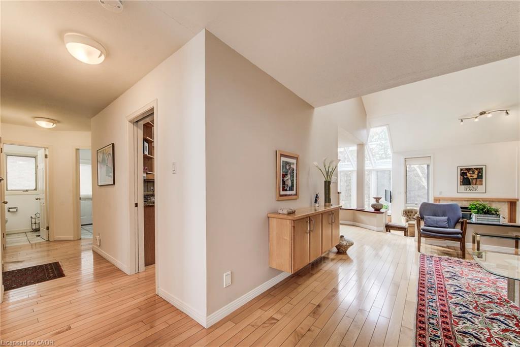 327 Wyecroft Boulevard