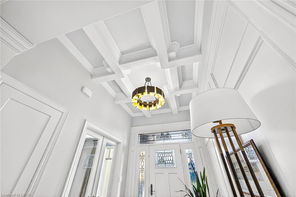 135 New Lakeshore Road