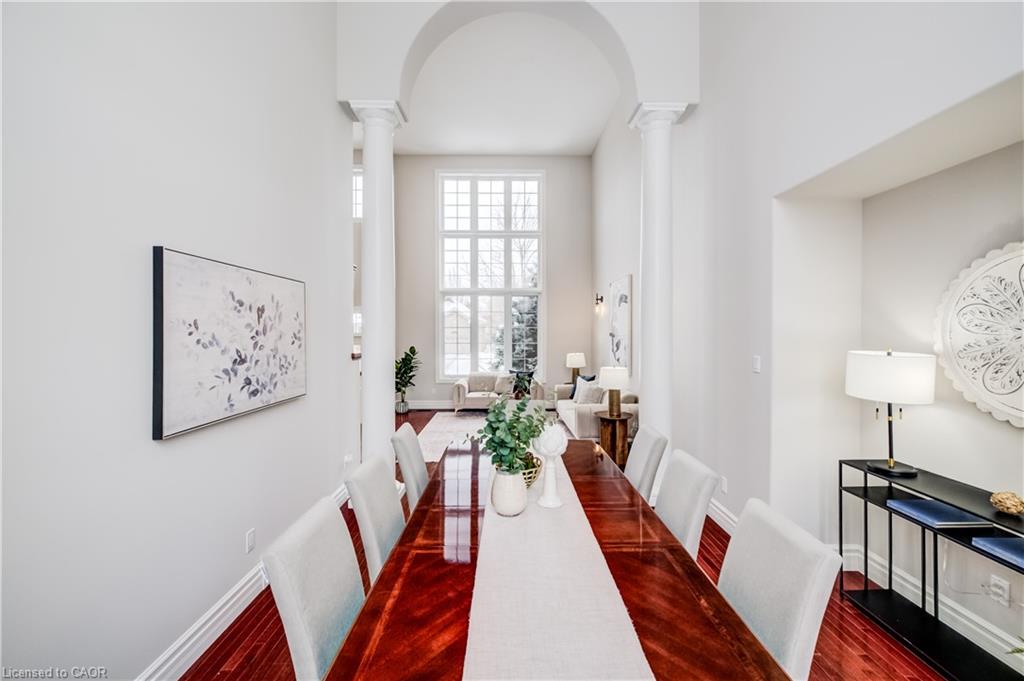 38 Deer Ridge Crescent