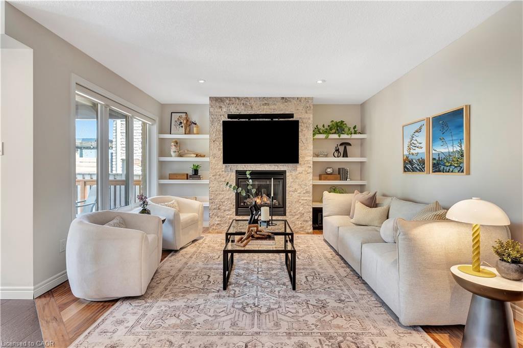 82 Maplecrest Drive