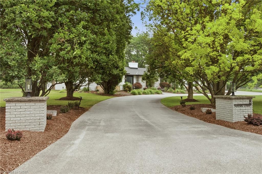 8 Squire Court