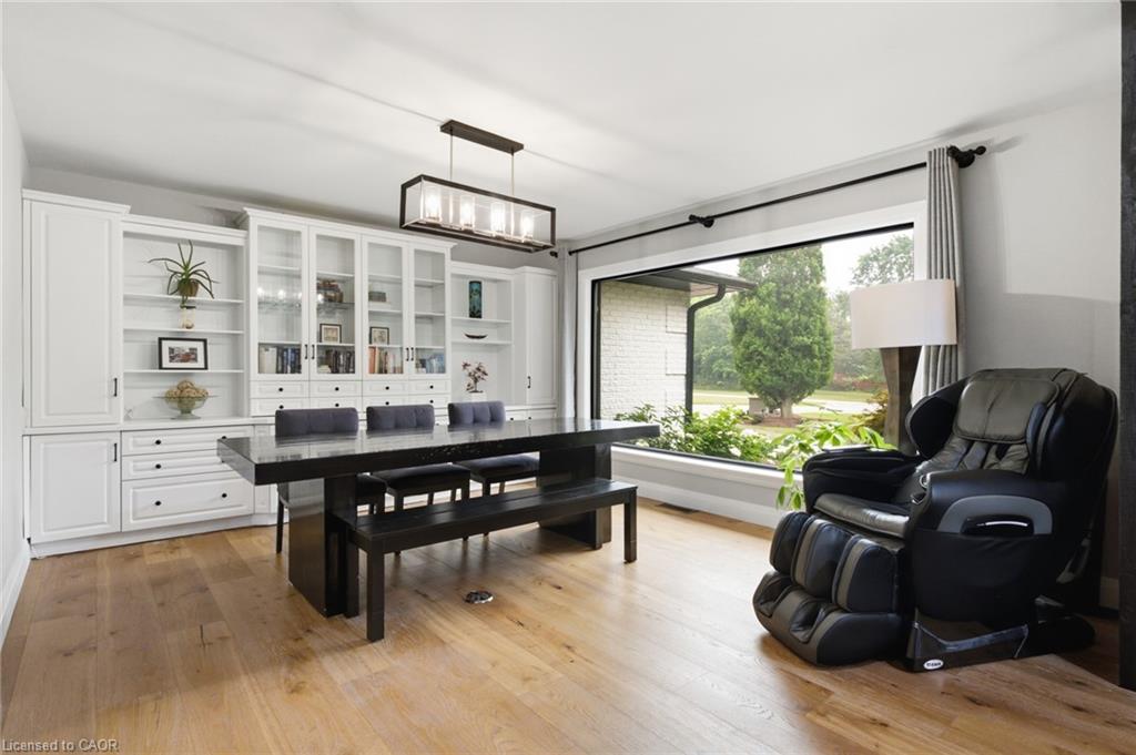 8 Squire Court