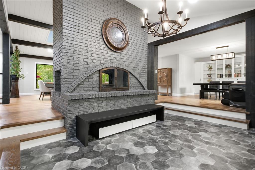 8 Squire Court