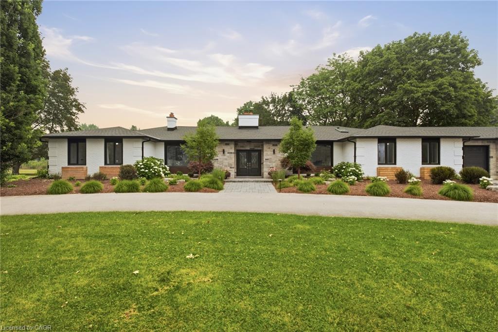 8 Squire Court