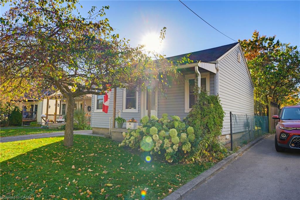 9 Spencer Avenue