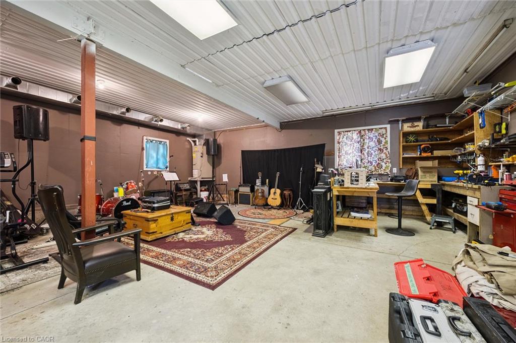 3600 Nafziger Road