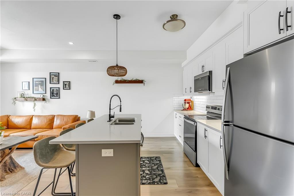 261 Woodbine Avenue 82