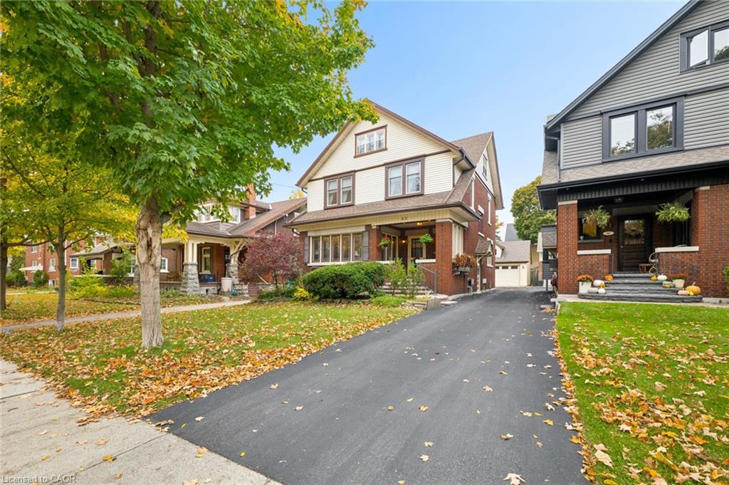 62 Heins Avenue