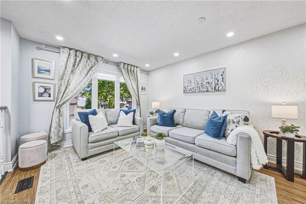 414 Woods Lane