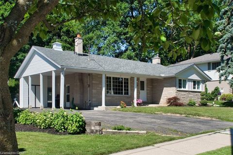 115 Uplands Drive Kitchener ON N2M 4X3