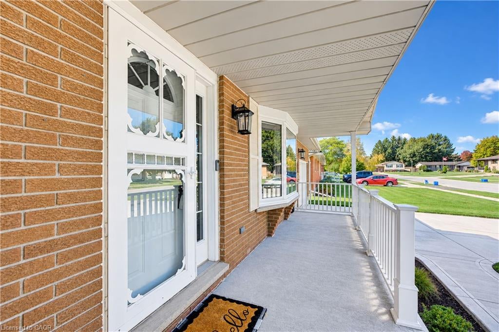 23 Jacob Street W