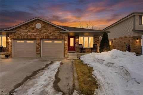 25 Bitternut Place Elmira ON N3B 3L2