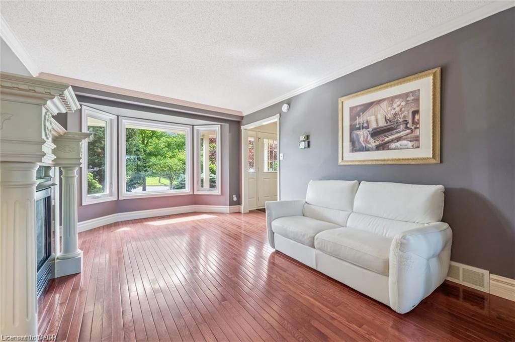 21 Tinatawa Court