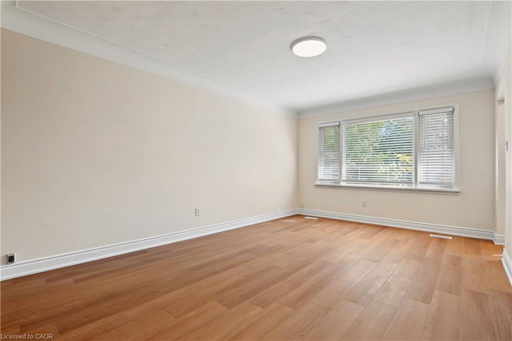 143 Elgin Crescent