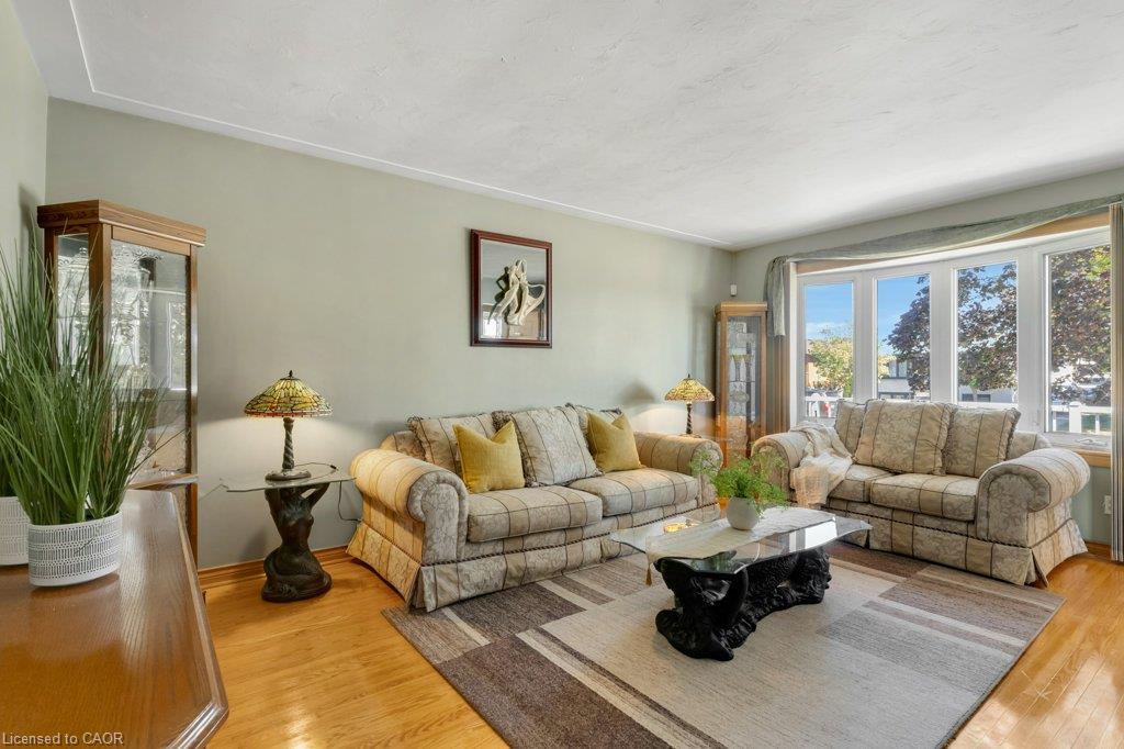 222 Thunderbird Drive