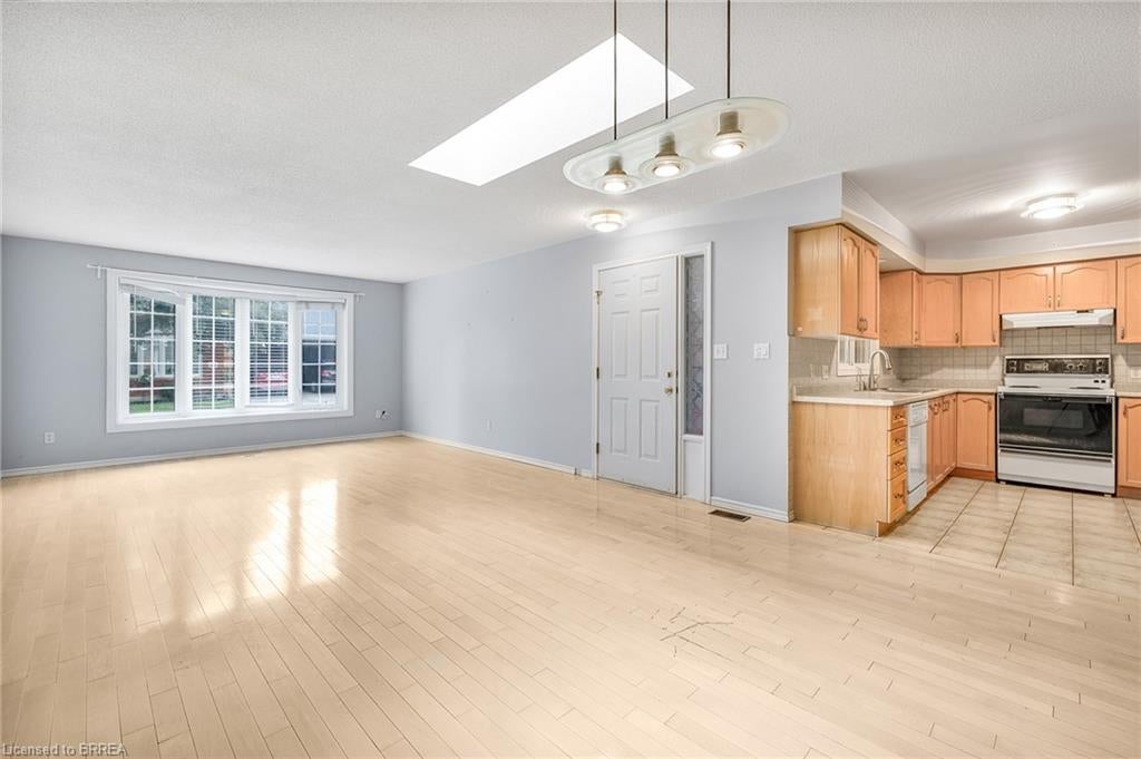 570 West Street 2