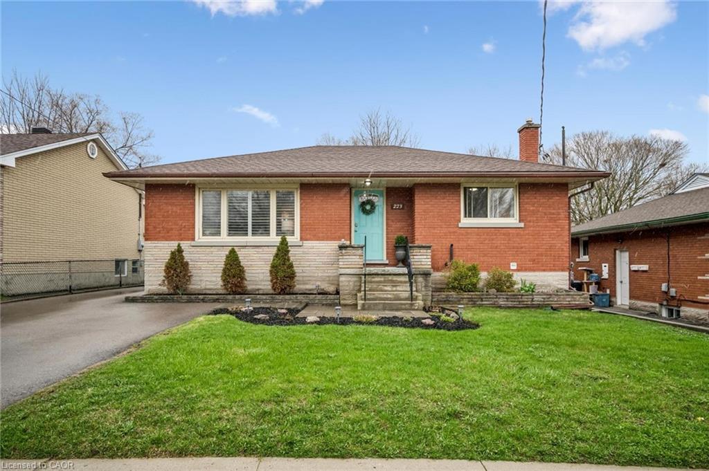 223 Connaught Street