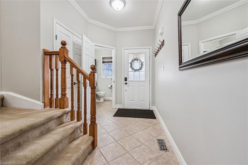707 Commonwealth Crescent