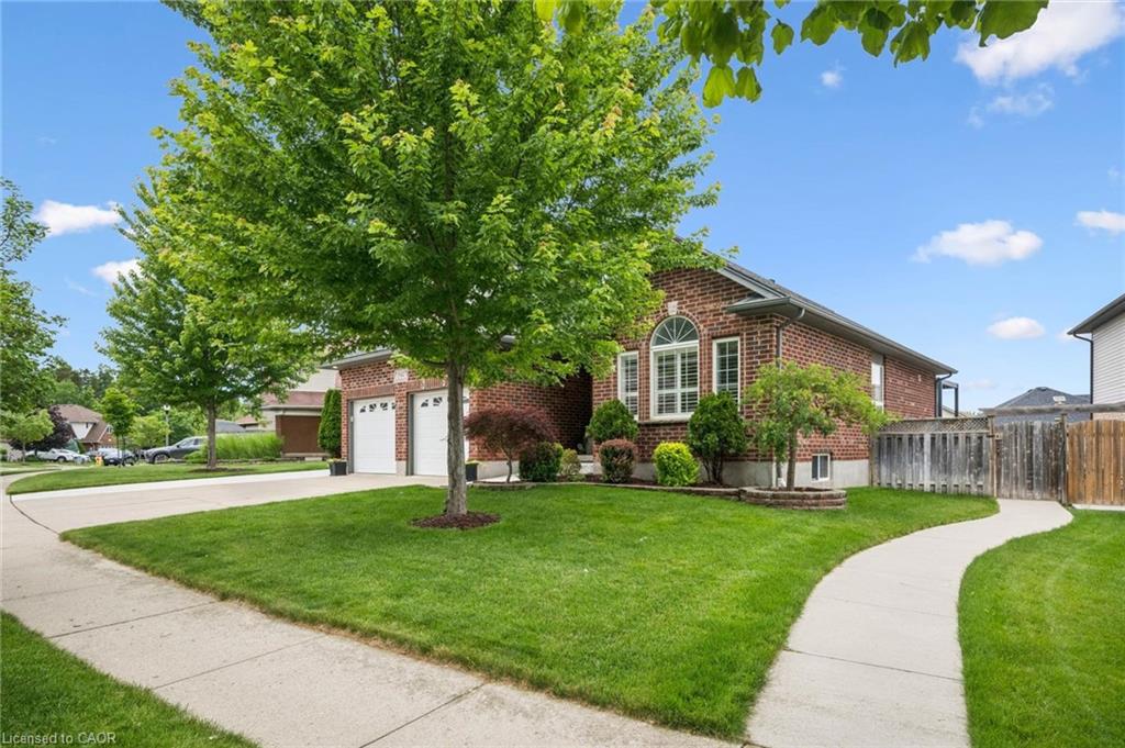 542 Rush Meadow Crescent