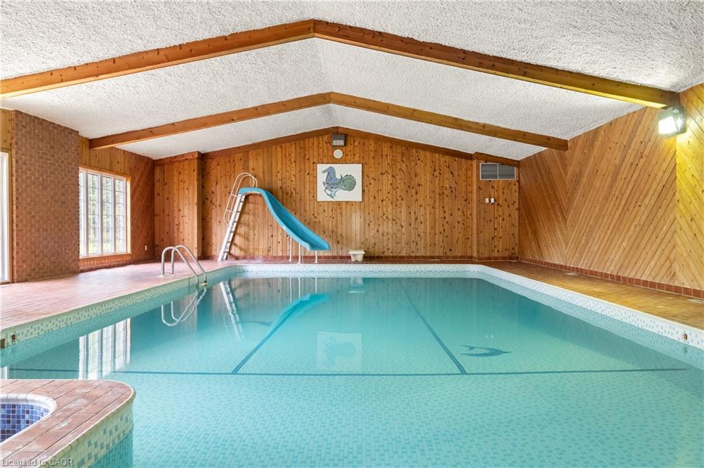 4646 Sideroad 20 N