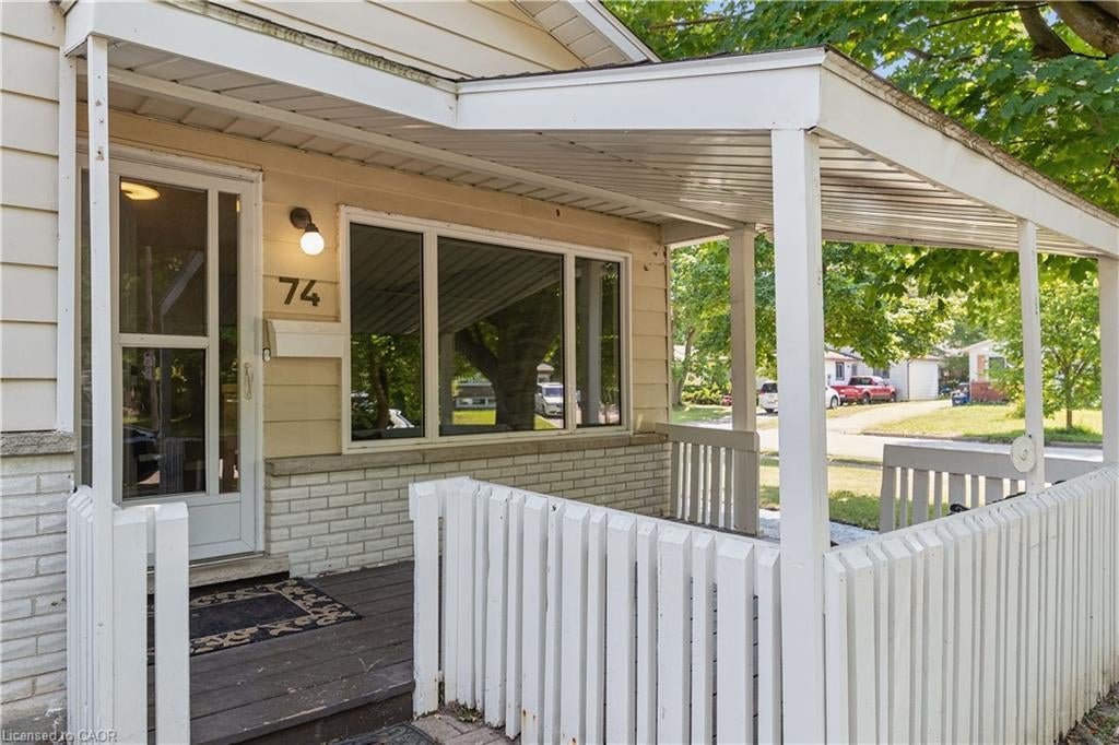74 Helene Crescent