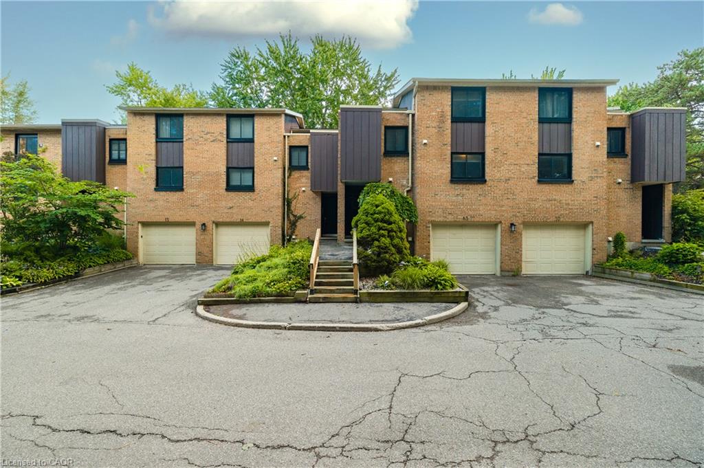 220 Salisbury Avenue 13