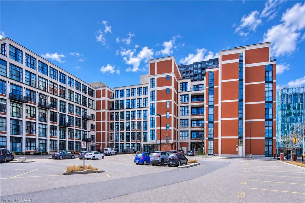 404 King Street W 405