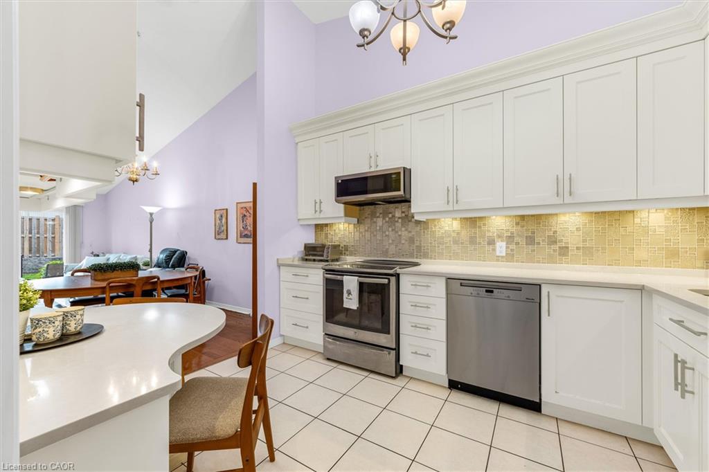 60 Rice Avenue 10
