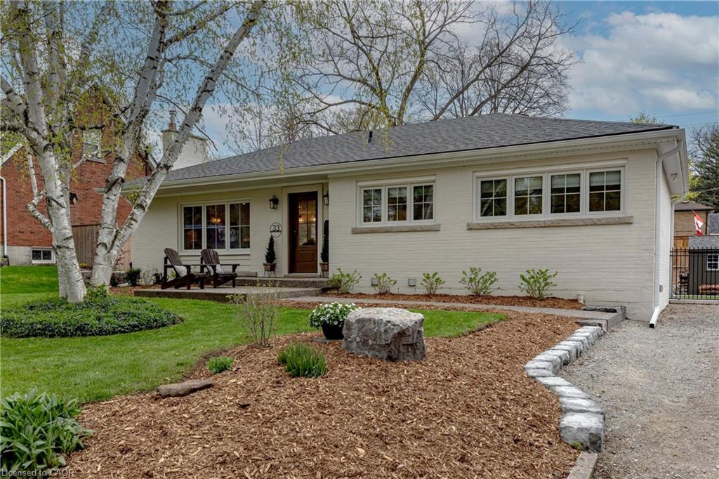33 Mayfair Avenue