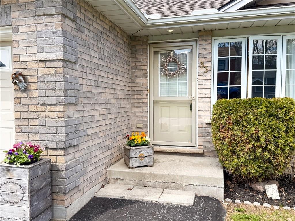 33A Lingwood Drive