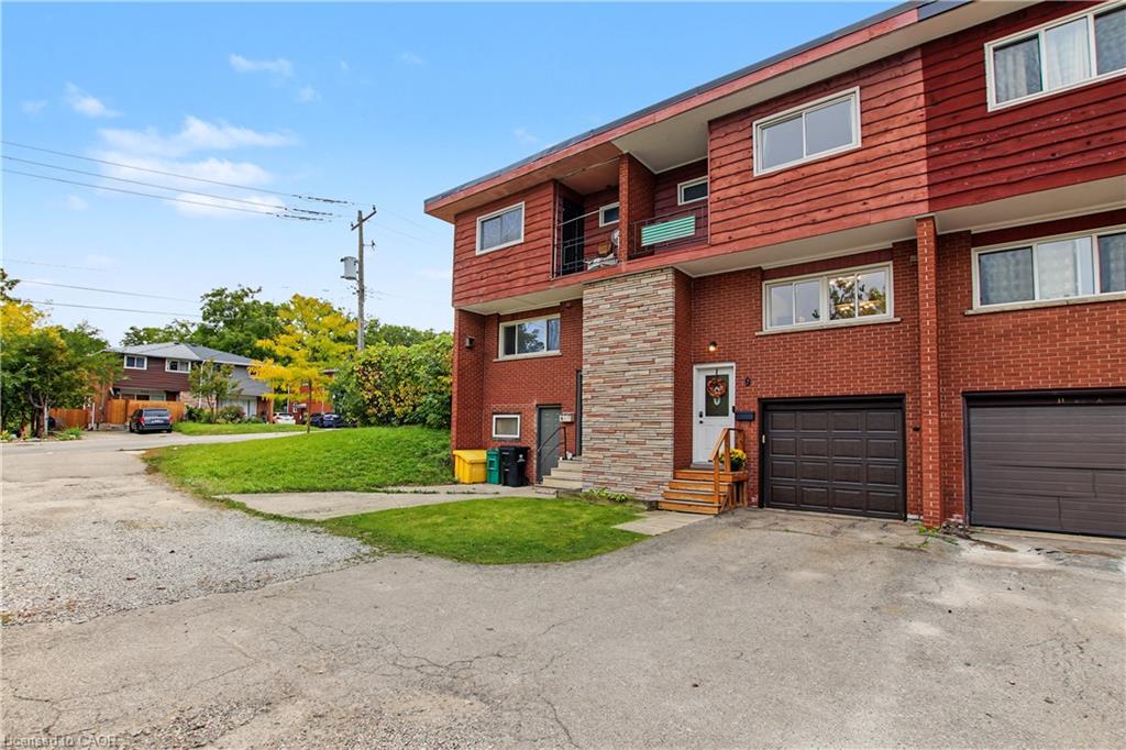 9 Greenbrook Drive