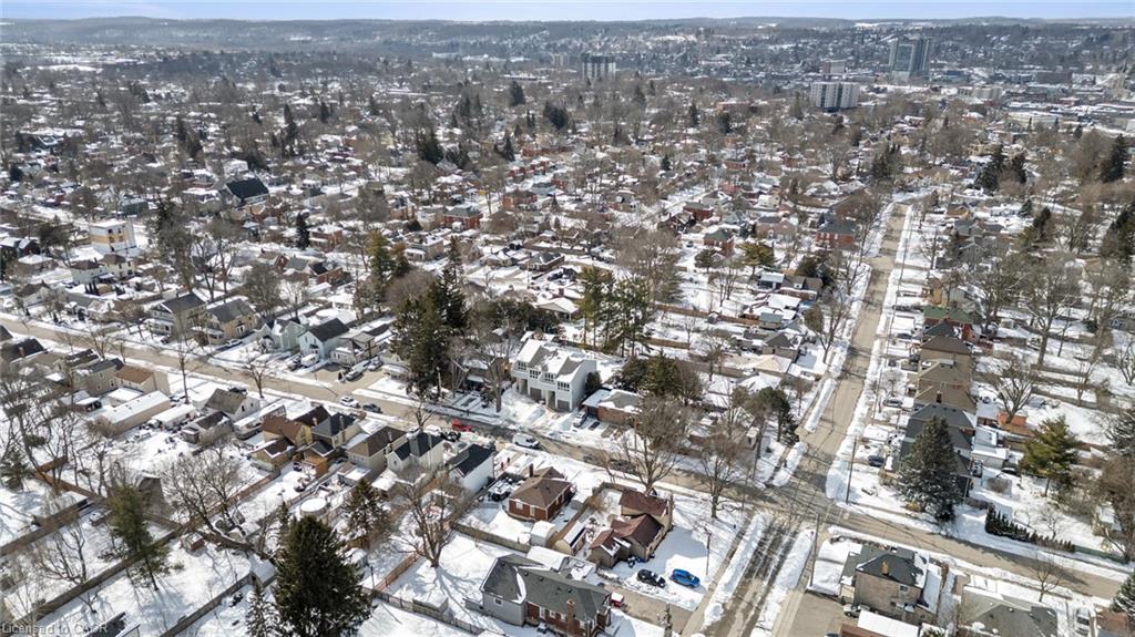 84 Chalmers Street N