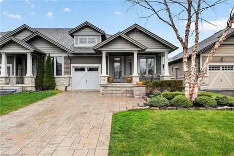 18 Brookside Terrace Smithville ON L0R 2A0