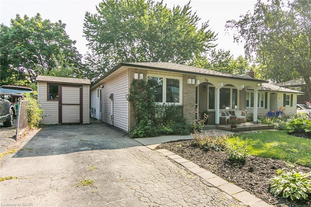 36 Amos Avenue