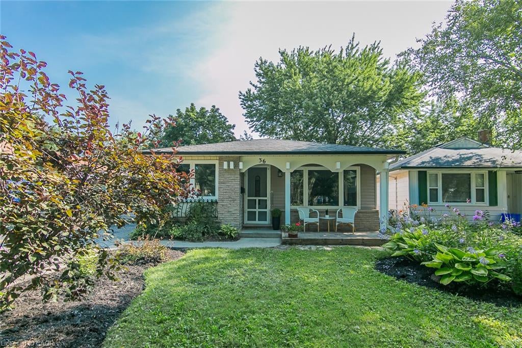 36 Amos Avenue