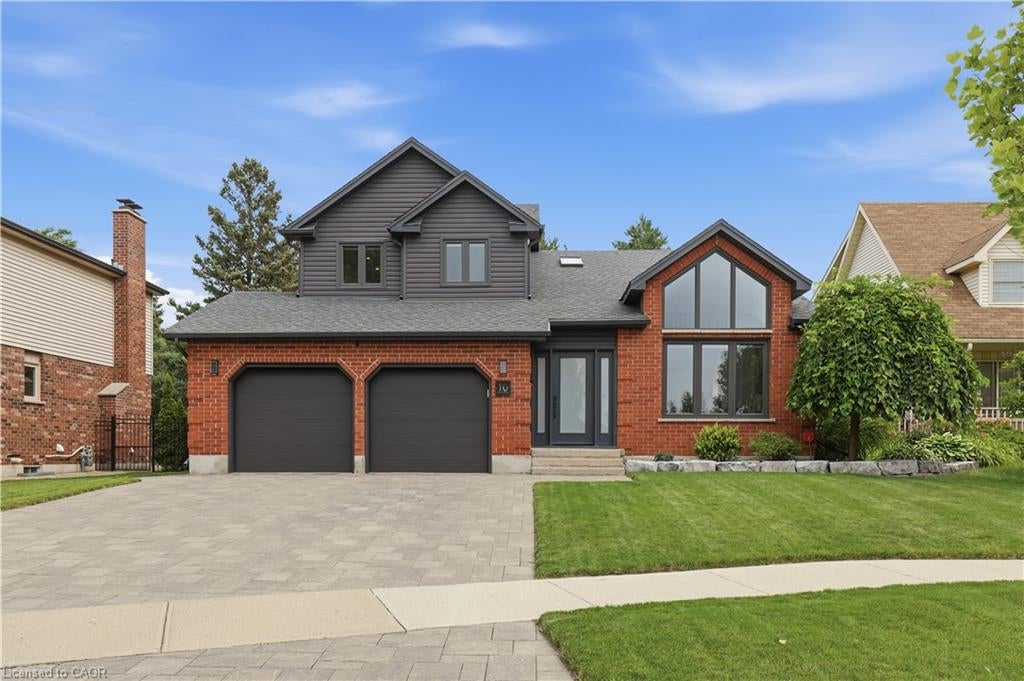 10 Rolling Acres Drive