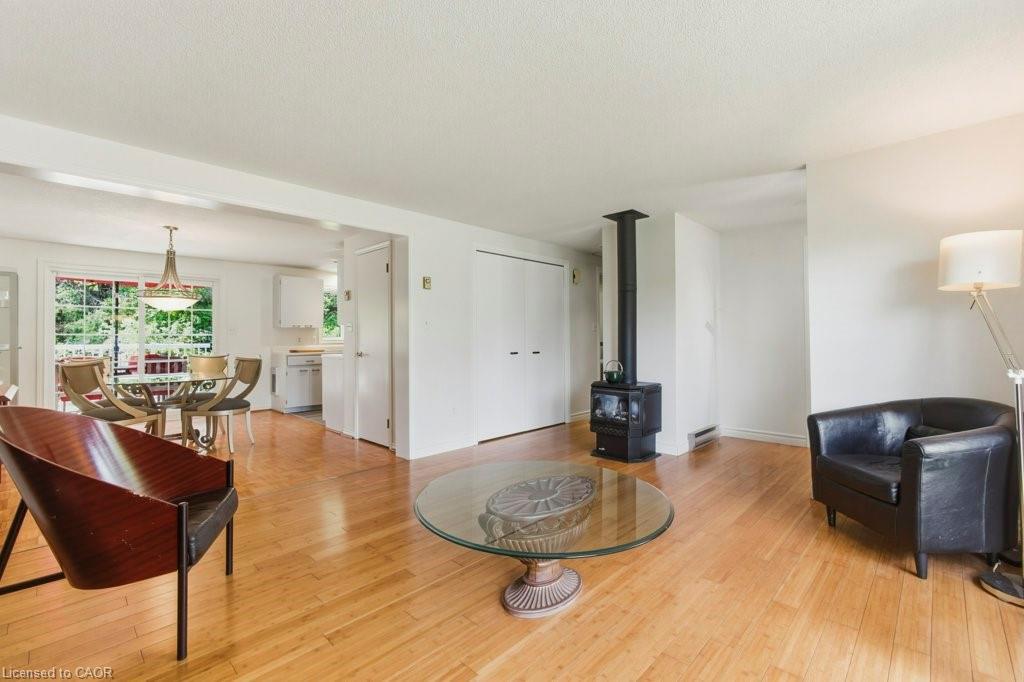 5 Cedar Court