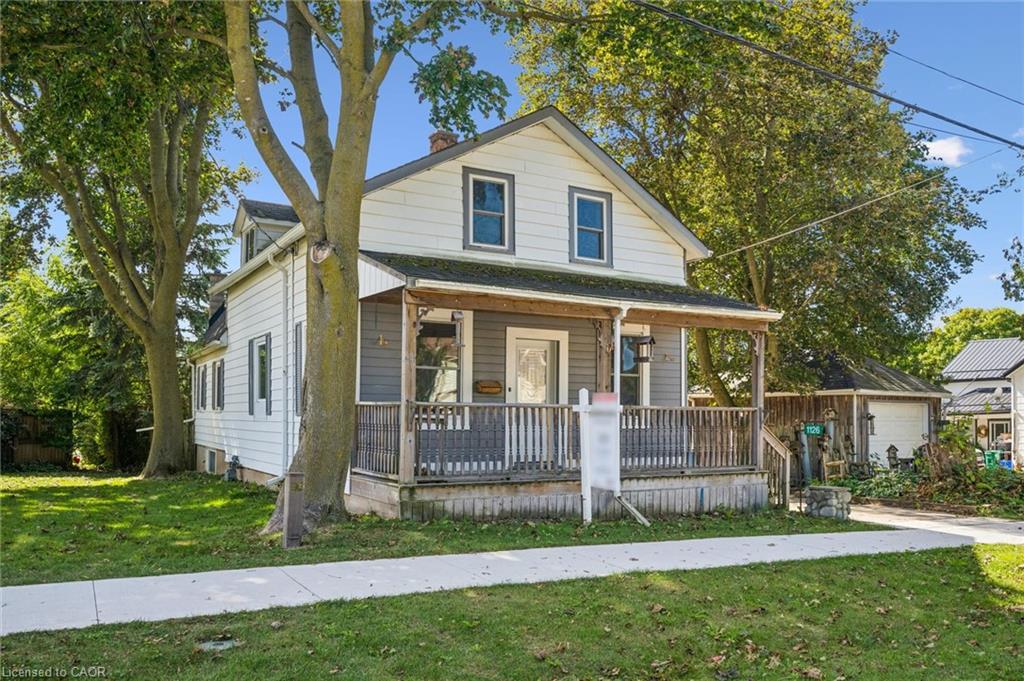 1126 Queen's Bush Road