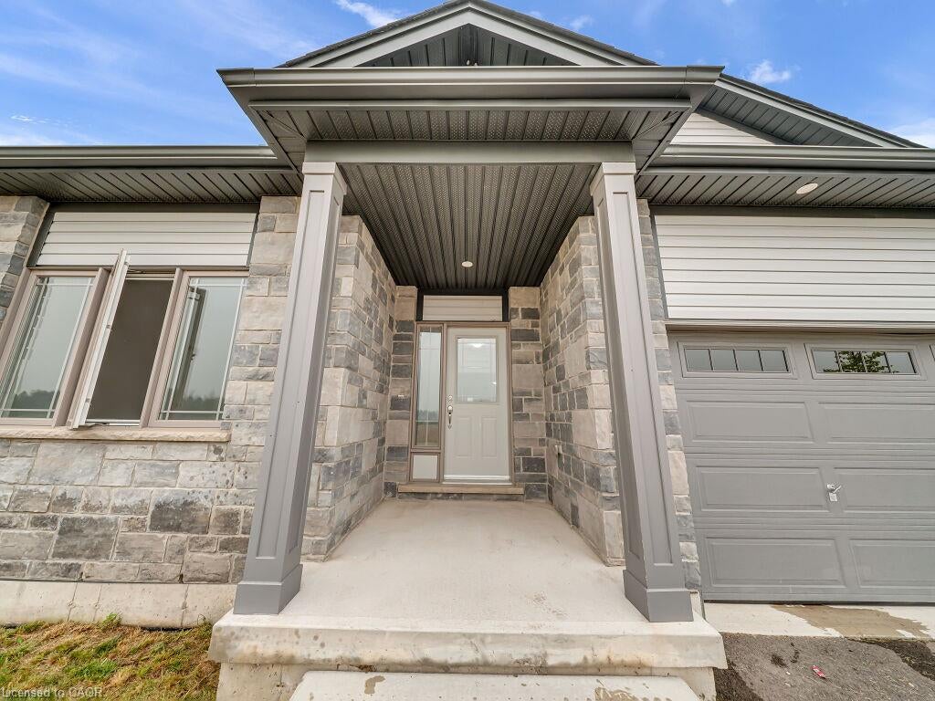 138 Saunders Street