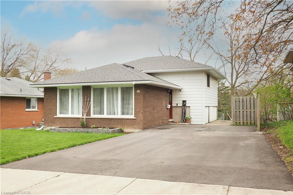 88 Gilmour Crescent