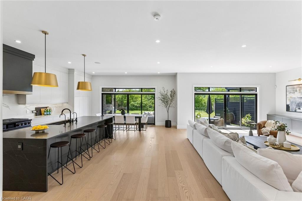95 Pondcliffe Drive