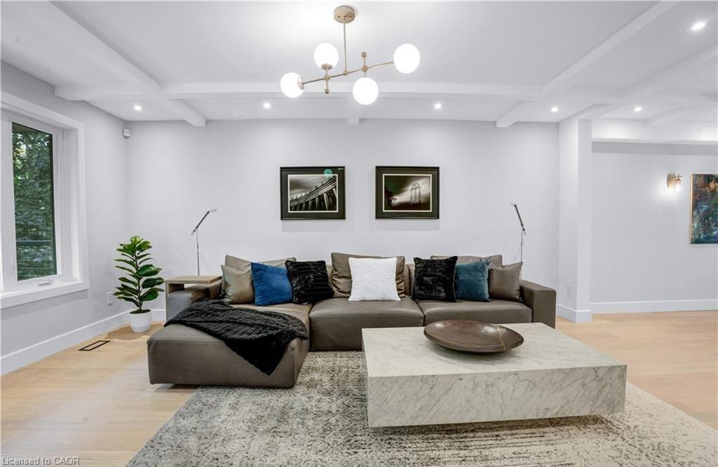 239 Corrie Crescent