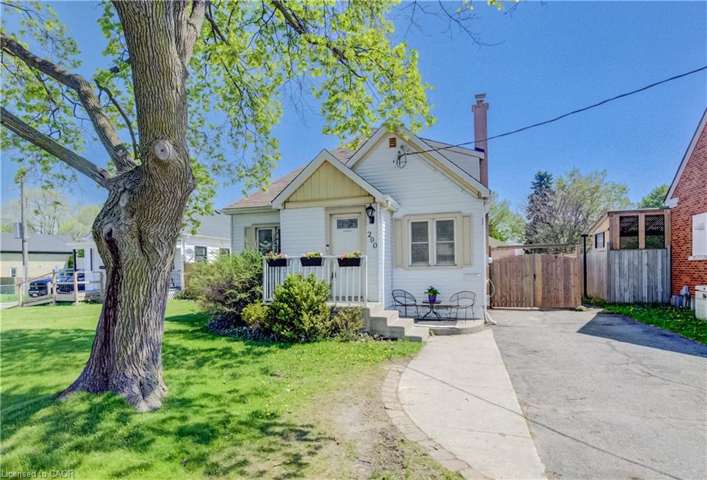 290 Lancaster Street W